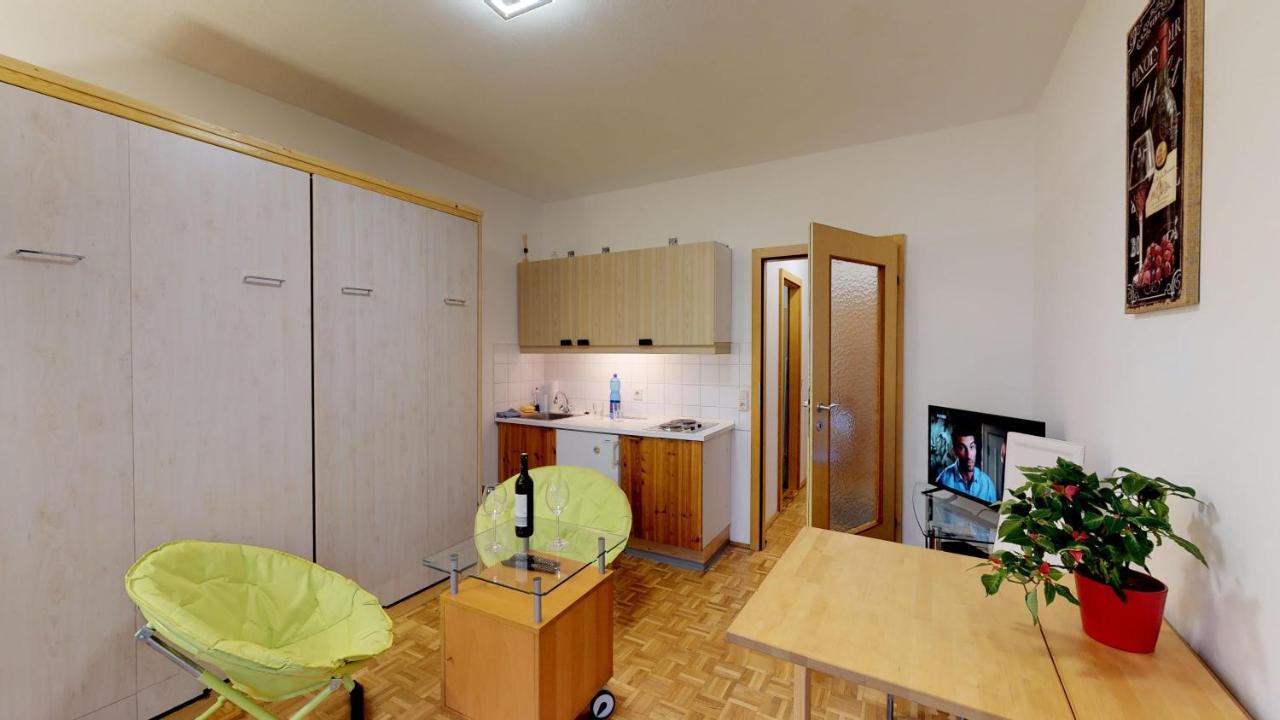 Vintage Garconiere Mit Balkon - 25 M2 Apartman Gmunden Kültér fotó